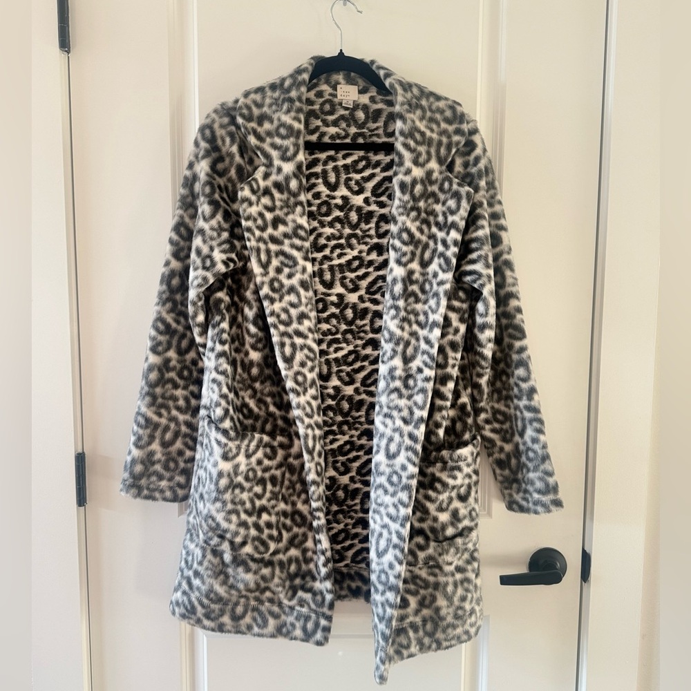 A New Day Gray Leopard Print Lightweight Cardigan Jacket -Sz. M